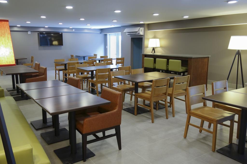 Country Inn & Suites Downtown Convention Center By Radisson, Gatlinburg, Tn Exteriér fotografie